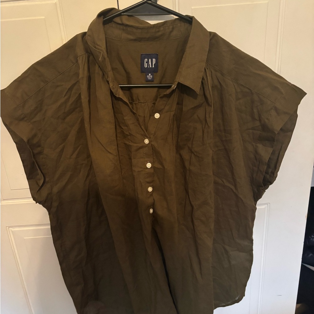 GAP Men's Casual Olive Button Down Shirt